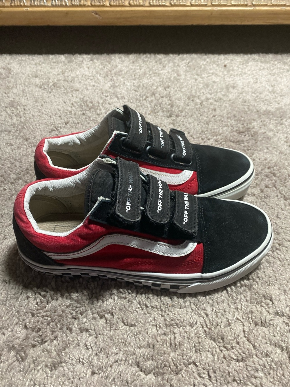 Vans Oldskool Low Black and Red Velcro SK8 Sneakers SZ 5.5M/7W